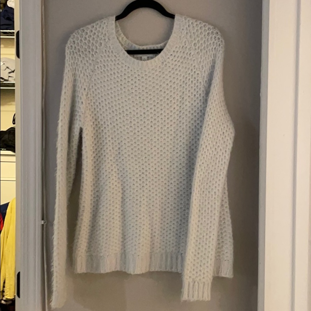 KNIT SWEATER